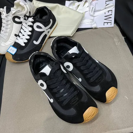 ロエベ カジュアルシューズ