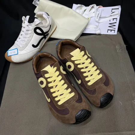 ロエベ カジュアルシューズ