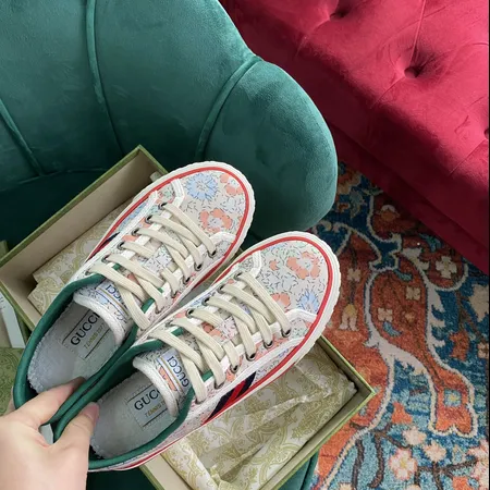 グッチ カジュアルシューズ