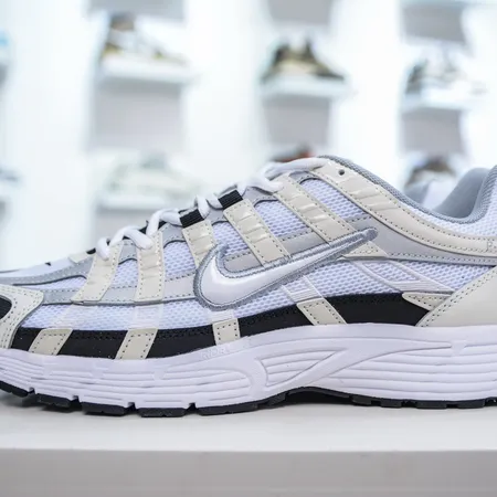 ナイキ スニーカー