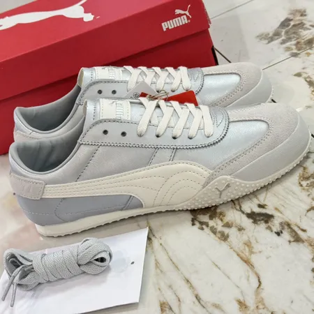 プーマ カジュアルシューズ