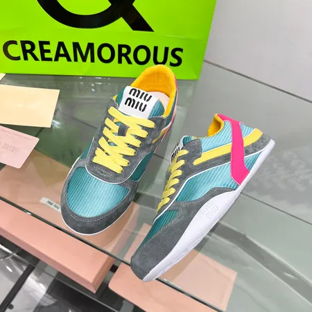 ミュウミュウ カジュアルシューズ