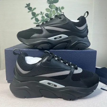 ディオール スニーカー