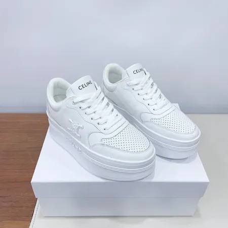 セリーヌ カジュアルシューズ