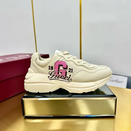グッチ スニーカー