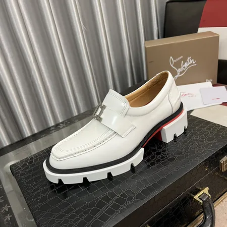 クリスチャン・ルブタン ビジネスシューズ