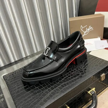 クリスチャン・ルブタン ビジネスシューズ