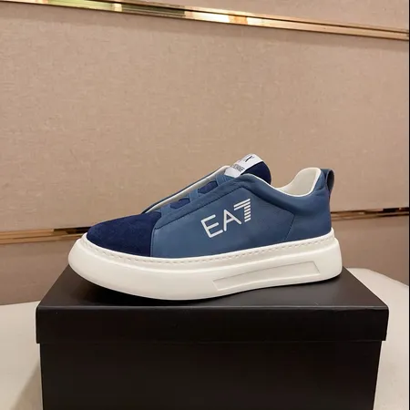 アルマーニ カジュアルシューズ