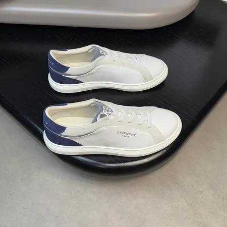 ジバンシィ カジュアルシューズ