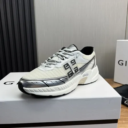 ジバンシィ スニーカー