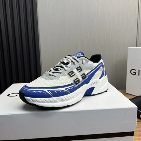 ジバンシィ スニーカー