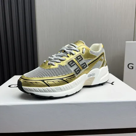 ジバンシィ スニーカー