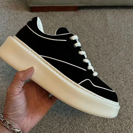 ジバンシィ カジュアルシューズ