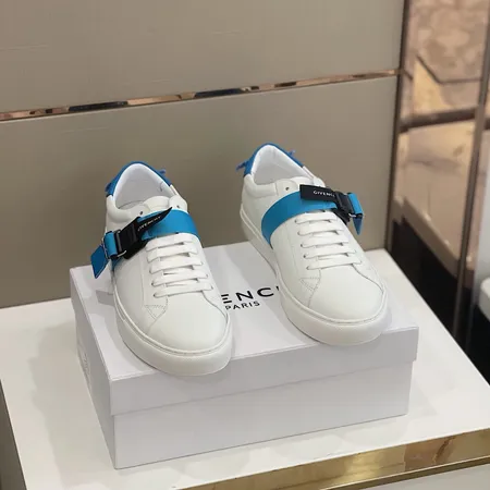 ジバンシィ カジュアルシューズ