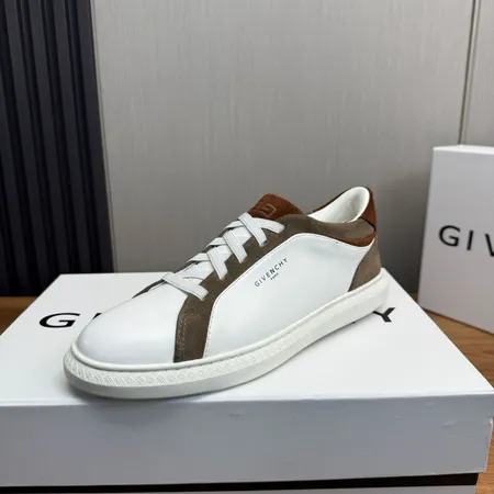 ジバンシィ カジュアルシューズ