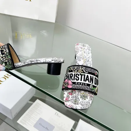 ディオール スリッパ