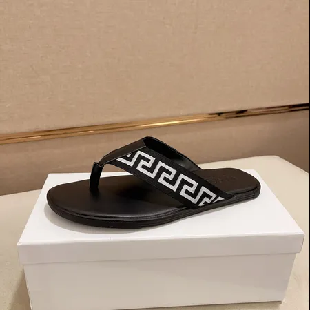 ヴェルサーチ スリッパ