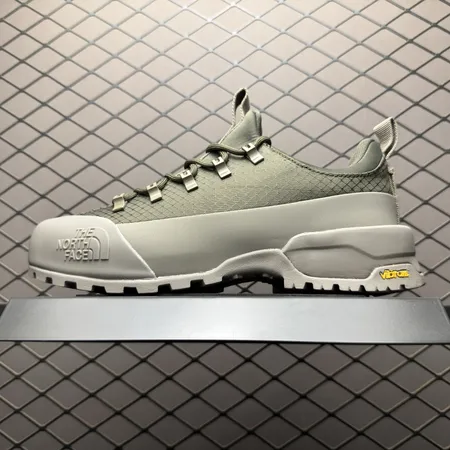 ノースフェイス カジュアルシューズ