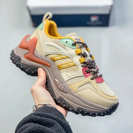 フィラ スニーカー