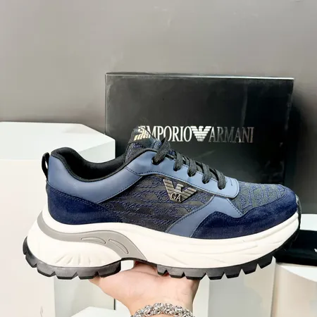 アルマーニ スニーカー