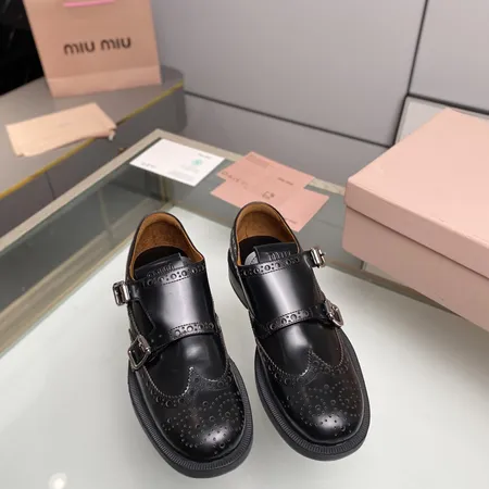 ミュウミュウ ビジネスシューズ