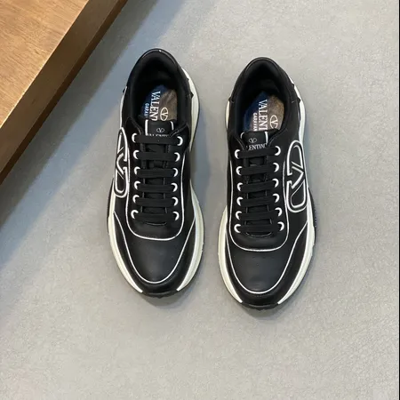 ヴァレンティノ カジュアルシューズ