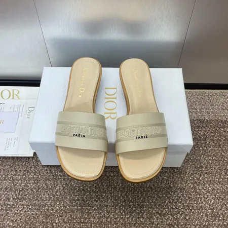 ディオール スリッパ