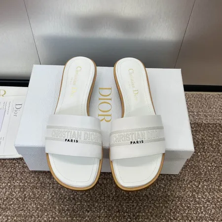ディオール スリッパ