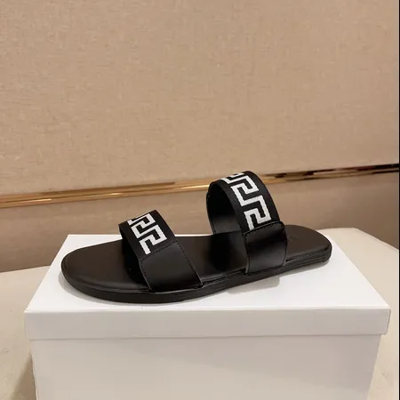 ヴェルサーチ サンダル