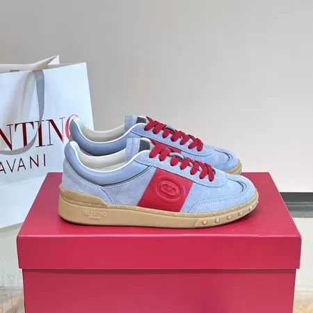 ヴァレンティノ カジュアルシューズ