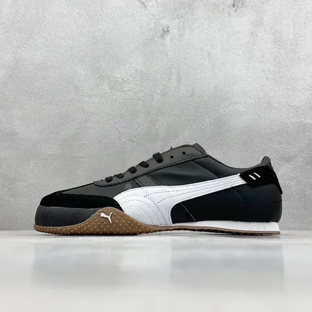 プーマ カジュアルシューズ