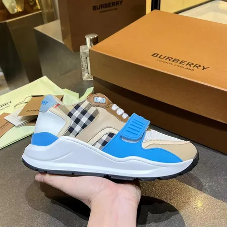 バーバリー ス スニーカー