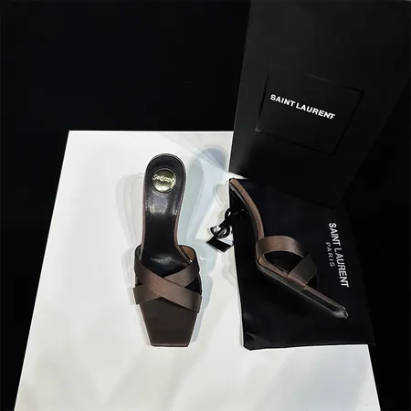 イブサンローラン スリッパ