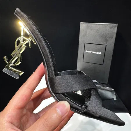 イブサンローラン スリッパ