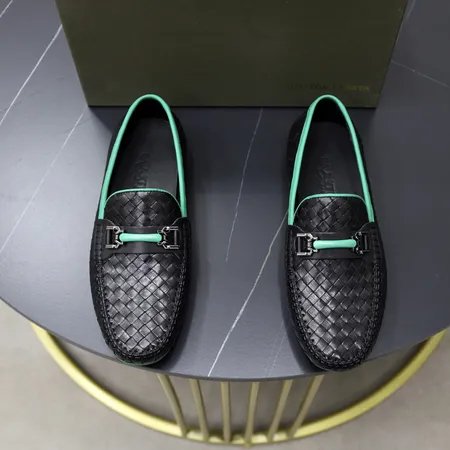 ボッテガ ヴェネタ ビジネスシューズ