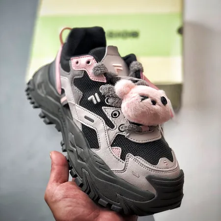 フィラ スニーカー