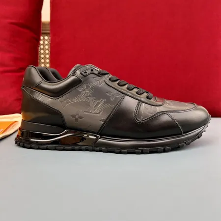 ルイヴィトン スニーカー