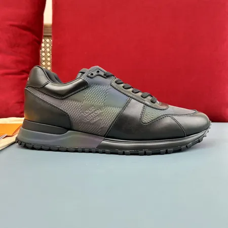 ルイヴィトン スニーカー