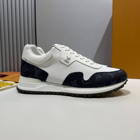 ルイヴィトン スニーカー