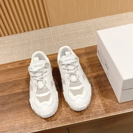 ヴェルサーチ スニーカー