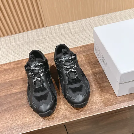 ヴェルサーチ スニーカー
