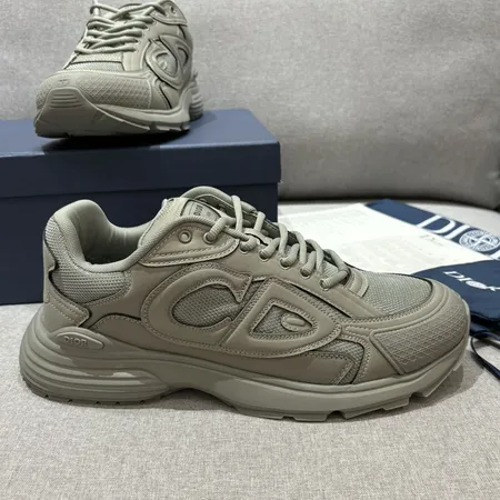 ディオール スニーカー