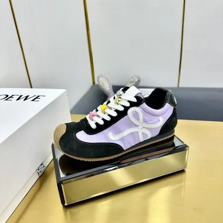 ロエベ カジュアルシューズ