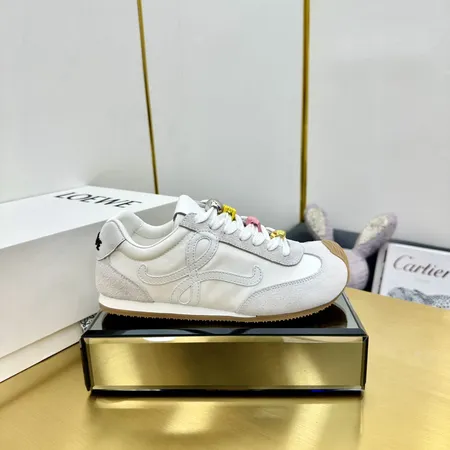 ロエベ カジュアルシューズ