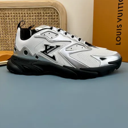 ルイヴィトン スニーカー