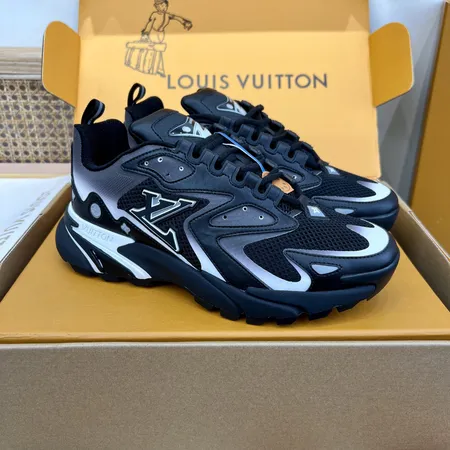 ルイヴィトン スニーカー