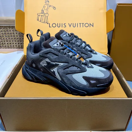 ルイヴィトン スニーカー