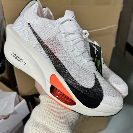 ナイキ スニーカー