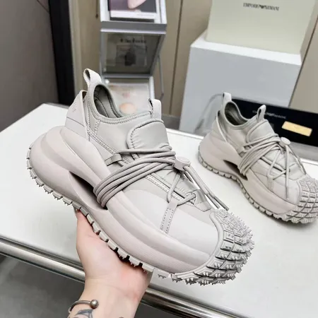 アルマーニ スニーカー