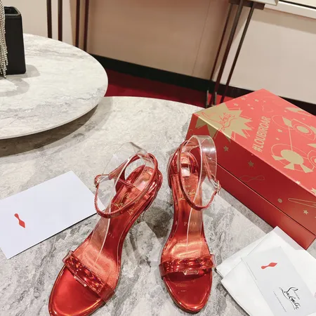 クリスチャン・ルブタン サンダル